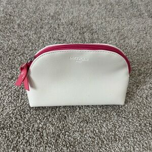 Diptyque x Qatar Airlines White and Pink Mini Cosmetic Bag